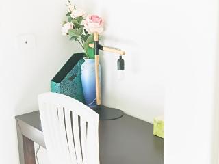 Private Double Room with Desk & Wardrobe 3 - 2