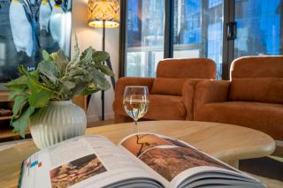 Skyhigh Views 3BR comfort with parking - 6