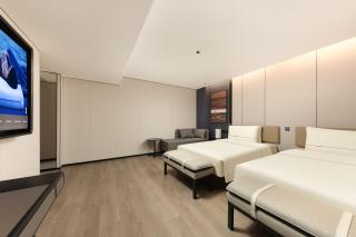 Atour Hotel Urumqi Normal University Yinchuan Road - 1