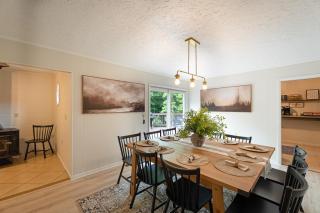 NRG Retreat Pool, Games, Theater and Rock Walls - 2