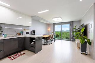 Yeosu Stay and For You - 9