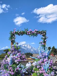 The Mountain-View Terrace Hotel ,Coffee and Tea Villa at The Big Waterwheel,A luxury hotel featuring private terraces for snow mountain views, Western & Chinese breakfast, afternoon tea, English speaking service, and ticket reservation service - 9