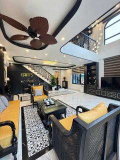 Cat Ba Cam's Villa - 0