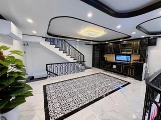 Cat Ba Cam's Villa - 9