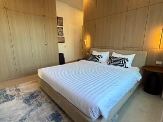 Private designer pool villa in a prime location - 2