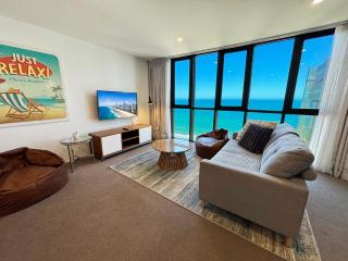 Amazing Ocean View Apartment in Surfers Paradise - 7