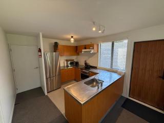 Willcott - 2 Bedroom Unit - 4