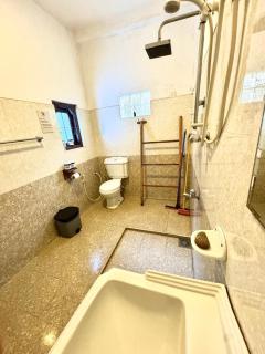 Surf and Retreat Hostel Weligama Srilanka -Coliving - 9