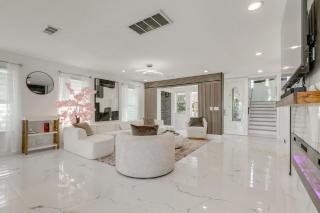 3-Acre Retreat, 3 Mi to Dtwn Jensen! Upscale Home - 5