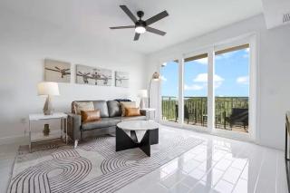 River Fly-In Duo - 5Bd - River & Runway View - 5