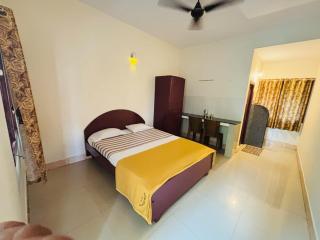 Shree Matha Chathra Guest House - 0