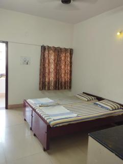 Shree Matha Chathra Guest House - 5