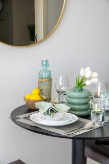 Frank Porter - Damac Ghalia Tower - Studio - Dubai - 7