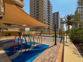 Frank Porter - Damac Ghalia Tower - Studio - Dubai - 6