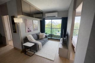 2BR Modern Condo Office Room Sofa Bed Pool Gym - 6