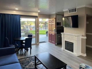 Lamp Liter Inn Visalia, an Ascend Collection Hotel - 3