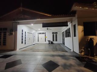 Homestay fadhizan whitehouse - 7
