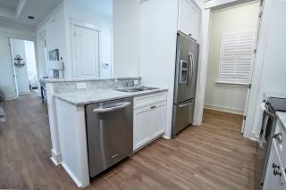 Gulf Coast Getaway home - 5