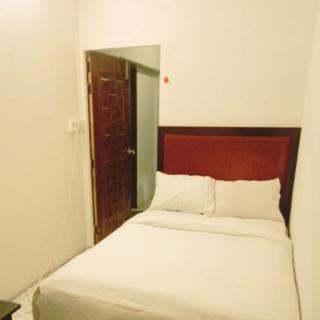 Hotel Golden Bird - 5