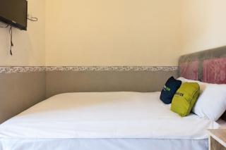 Urbanview Hotel Syariah Griya Asri Patran near Tugu Station - 3