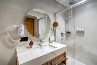 Best Western Premier Hidden Hills Hotel - 5