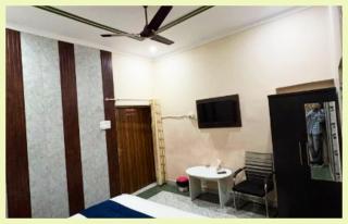 The Hotel Indra Palace - 5