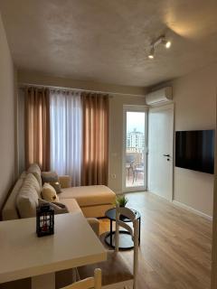 Golden Hour Stay - 8