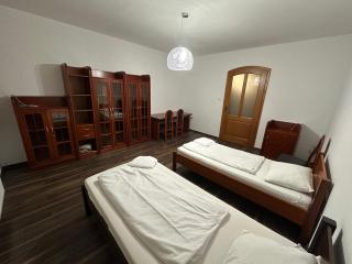 Red Bike Apart's - 4