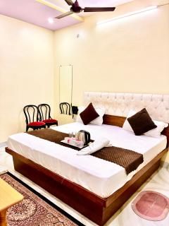 Shivanya guest house - 8