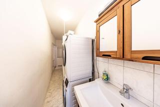 The R Apartment Munot - Old Town - 2