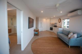 Experience Coastal Bliss at Baywatch Apartments - 5