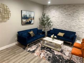 Xlnc Exotic home Rexview Dr - 2