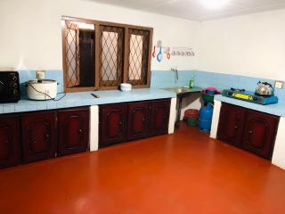 Tea Leaf Family Cottage - 1