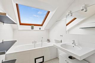 Long Term Rental - 1BR Near Stadthalle - 0