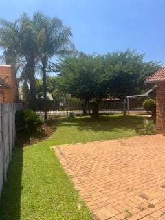 Centurion Family Home - 6