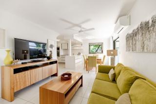 Villa Kananda Beside Hastings St Main Beach - 6