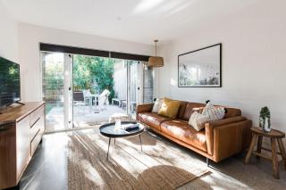 The Sunshine Bungalow Beautiful Noosa Home - 6