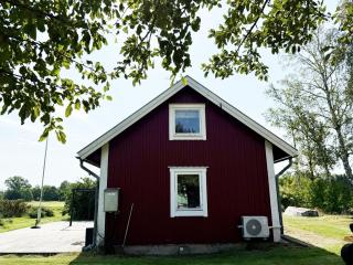Charming red cottage in Vaderstad SE10024 - 5