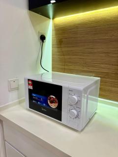 Self Check-in Privacy Free WiFi Netflix 1 Parking - 1