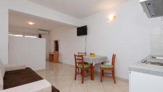 Studio Apartman Erstic 2 - Baska Voda by Villas Guide - 2