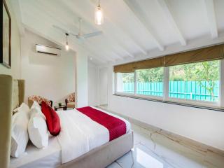 Villa Antalya By DanCenter | 5BHK | Pvt Pool | Baga Beach, GOA - 6