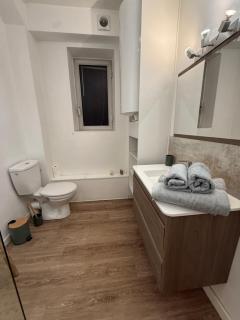 Grand T2 Ajaccio - Proche port et transports - 3