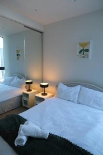 Skyline City Apartment with Pool & Gym & Sauna - 9