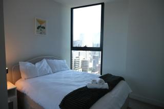 Skyline City Apartment with Pool & Gym & Sauna - 5