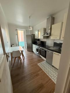 Grand T2 Ajaccio - Proche port et transports - 6