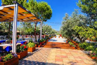 Villa Park Luxury Rooms - 3