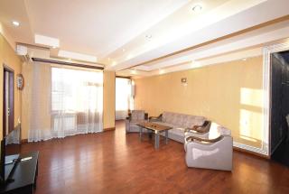 Cozy Four-Room Apartment - 0