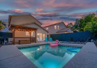 Boutique Retreat Home-Pool&Spa,Arcades,Billiards,BBQGazebo,Lounge, 10 Mins Strip - 9