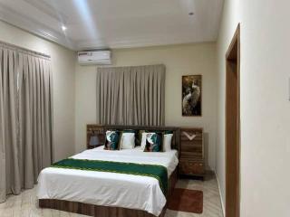 Urban Oasis Rental - 5