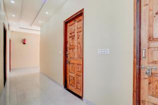 SPOT ON by OYO The Paradiso Inn - 8